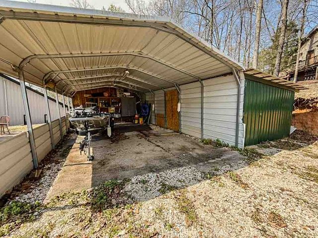 375 Belview Rd, Springville, TN 38256