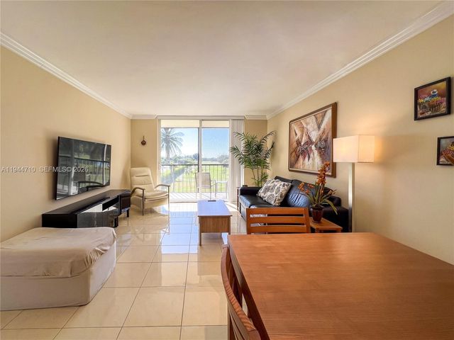 8900 Washington Boulevard 401A, Pembroke Pines, FL 33025