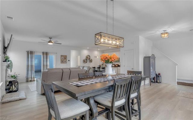 119 Iris CIR, Moyock, NC 27958