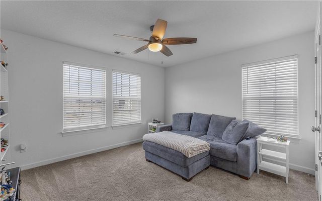 119 Iris CIR, Moyock, NC 27958