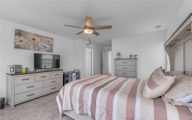 119 Iris CIR, Moyock, NC 27958