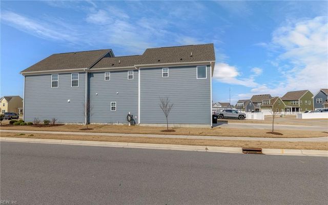 119 Iris CIR, Moyock, NC 27958