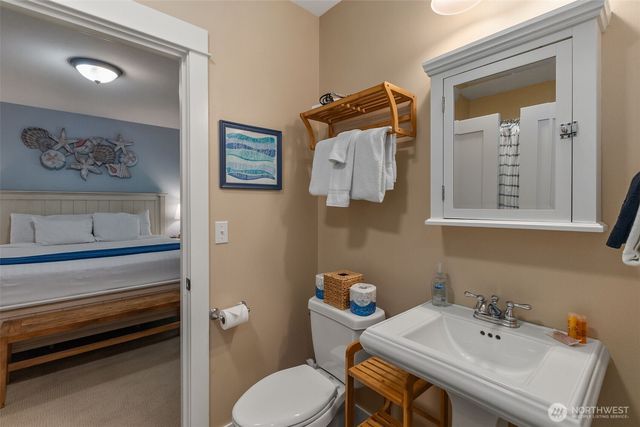 81 Compass Street, Pacific Beach, WA 98571