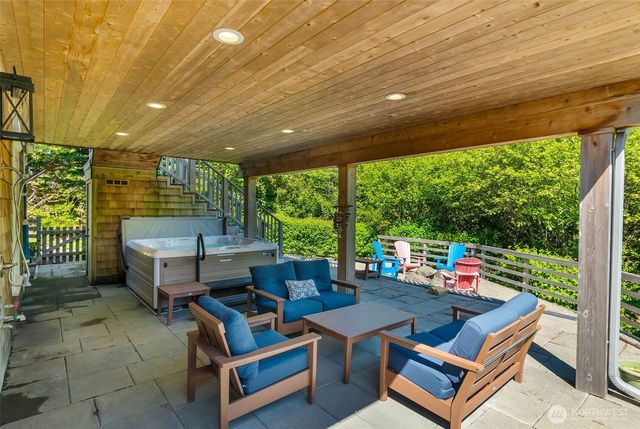 81 Compass Street, Pacific Beach, WA 98571