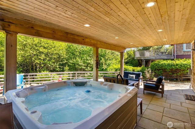 81 Compass Street, Pacific Beach, WA 98571