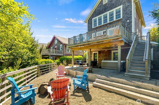 81 Compass Street, Pacific Beach, WA 98571