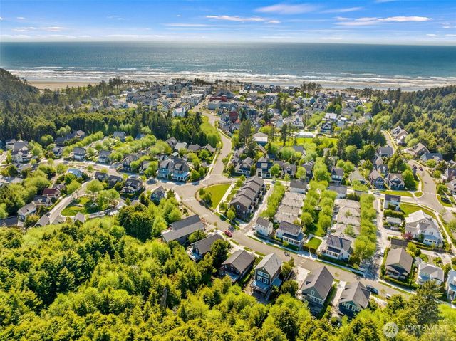 81 Compass Street, Pacific Beach, WA 98571