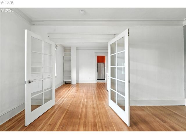 2109 Nw IRVING St 304, Portland, OR 97210