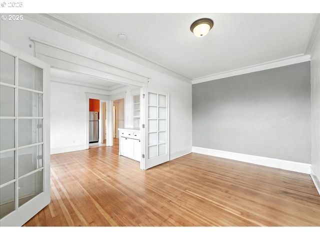 2109 Nw IRVING St 304, Portland, OR 97210