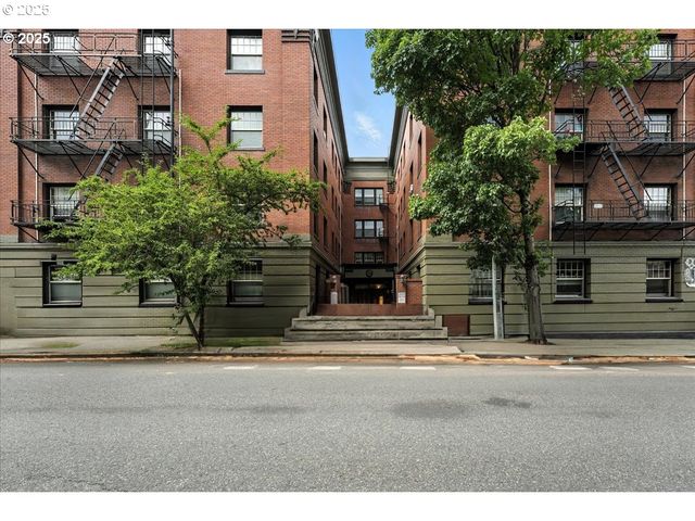 2109 Nw IRVING St 304, Portland, OR 97210