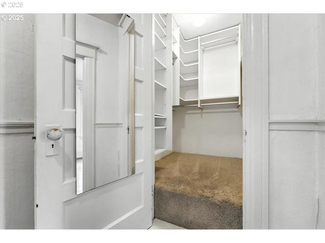 2109 Nw IRVING St 304, Portland, OR 97210