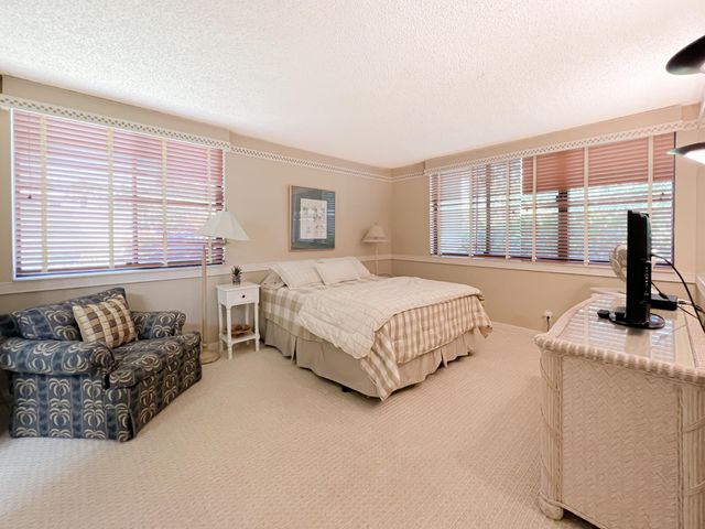 1000 N US HIGHWAY 1 JA104, Jupiter, FL 33477