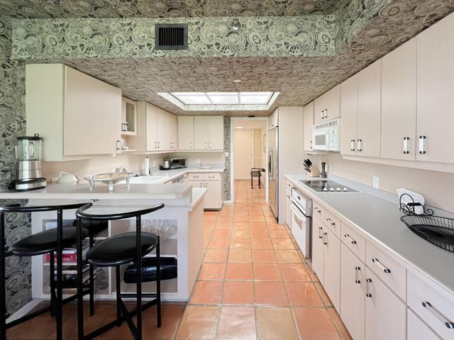 1000 N US HIGHWAY 1 JA104, Jupiter, FL 33477