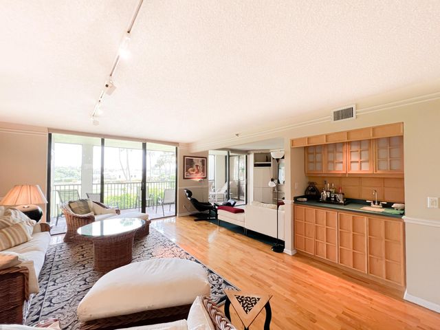 1000 N US HIGHWAY 1 JA104, Jupiter, FL 33477
