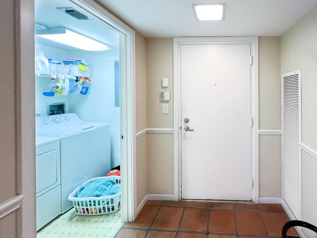 1000 N US HIGHWAY 1 JA104, Jupiter, FL 33477