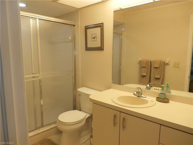 11300 Caravel CIR 210, Fort Myers, FL 33908