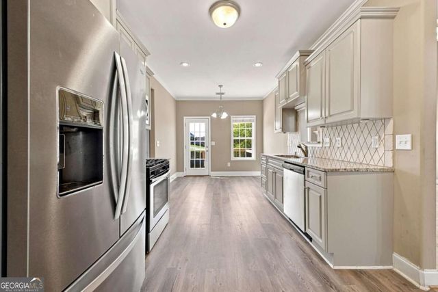 102 Colonial Circle NW, Cartersville, GA 30120