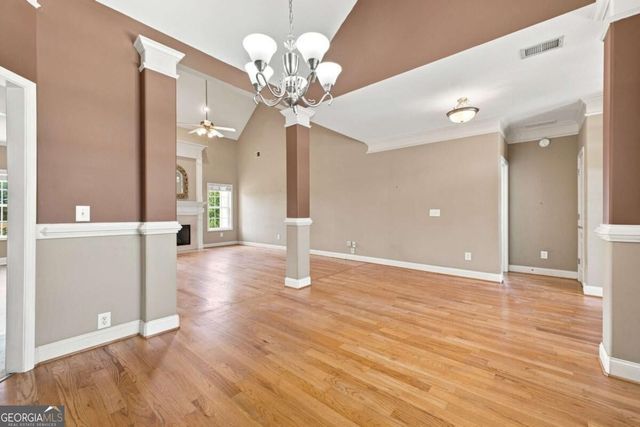 102 Colonial Circle NW, Cartersville, GA 30120
