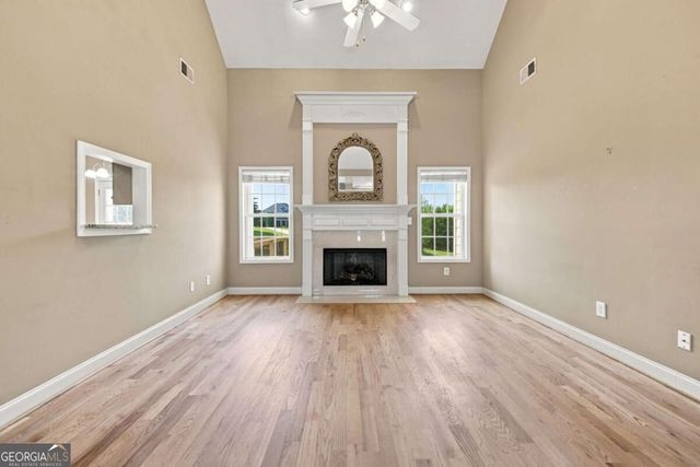 102 Colonial Circle NW, Cartersville, GA 30120