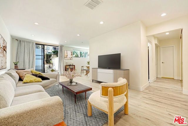 1750 Camino Palmero Street 236, Los Angeles, CA 90046