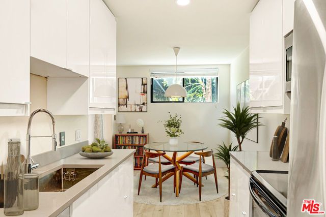 1750 Camino Palmero Street 236, Los Angeles, CA 90046