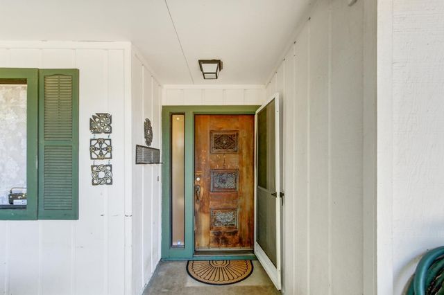 4833 College Oak Dr, Sacramento, CA 95841