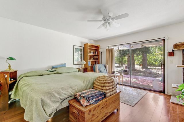 4833 College Oak Dr, Sacramento, CA 95841