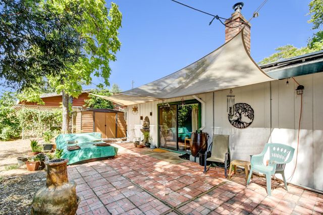 4833 College Oak Dr, Sacramento, CA 95841