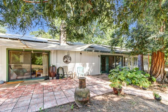 4833 College Oak Dr, Sacramento, CA 95841