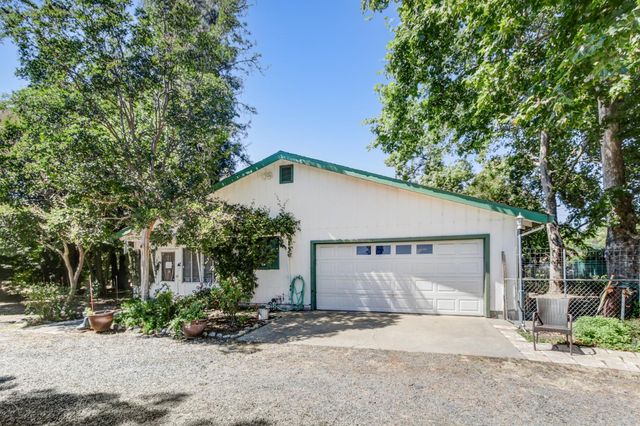 4833 College Oak Dr, Sacramento, CA 95841