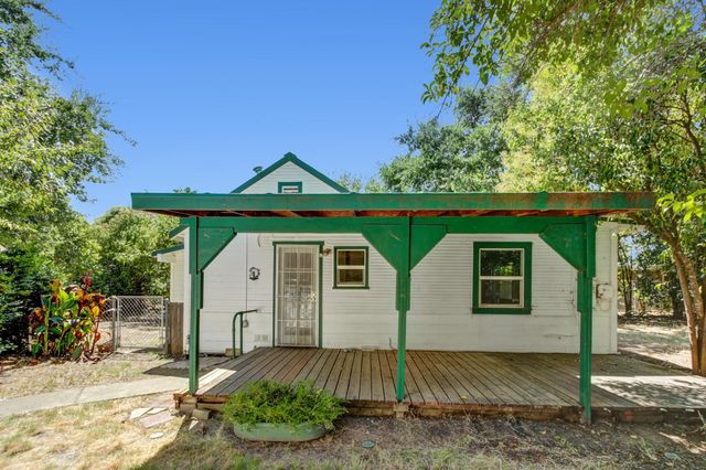 4833 College Oak Dr, Sacramento, CA 95841