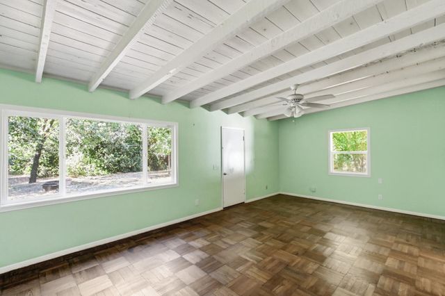 4833 College Oak Dr, Sacramento, CA 95841