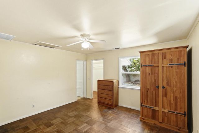 4833 College Oak Dr, Sacramento, CA 95841
