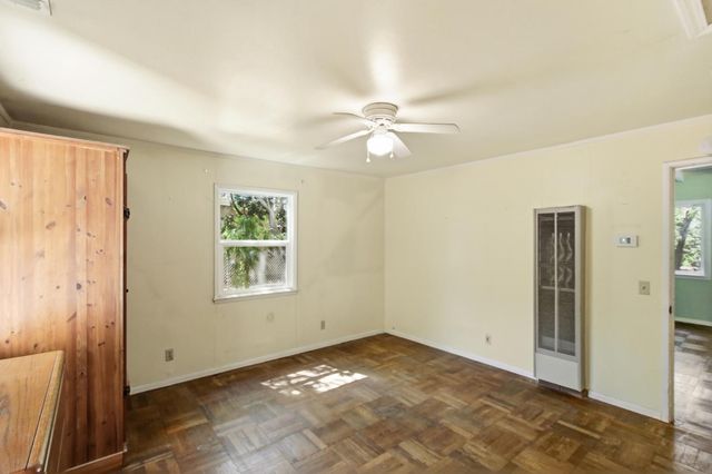 4833 College Oak Dr, Sacramento, CA 95841