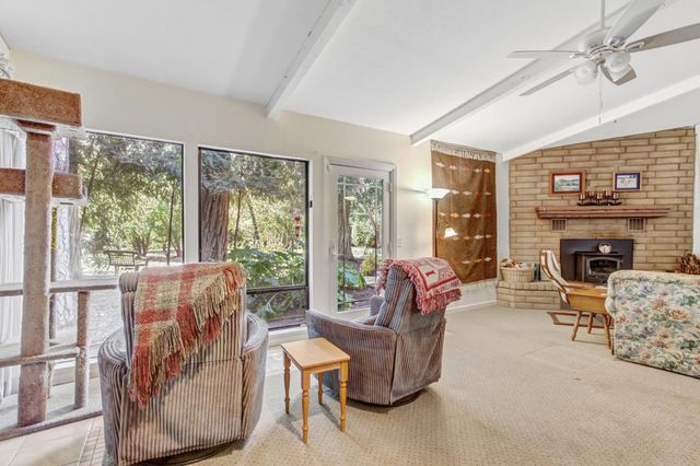 4833 College Oak Dr, Sacramento, CA 95841