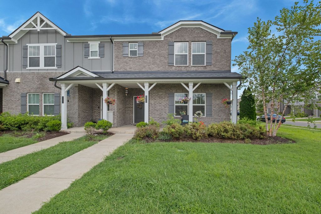 1400 Acklen Ln, Lebanon, TN 37087