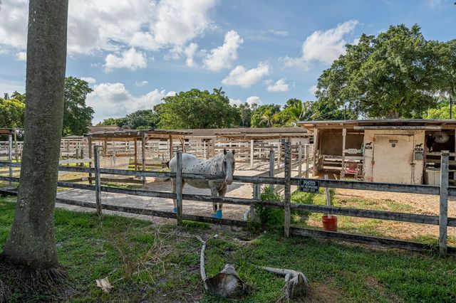 5100 SW 64TH Avenue 204A, Davie, FL 33314