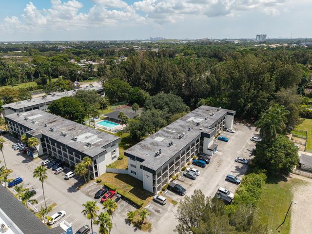 5100 SW 64TH Avenue 204A, Davie, FL 33314