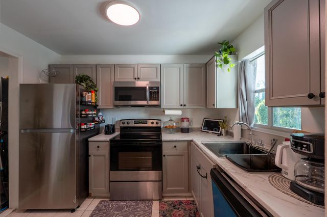 5100 SW 64TH Avenue 204A, Davie, FL 33314