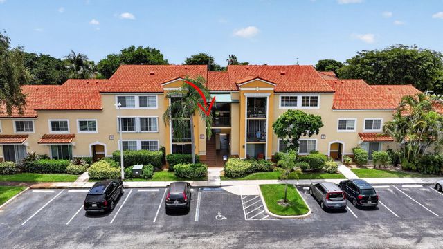 103 Yacht Club Way 205, Hypoluxo, FL 33462