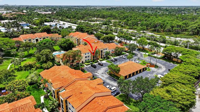103 Yacht Club Way 205, Hypoluxo, FL 33462