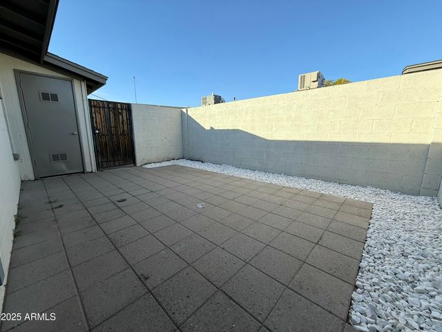 1850 E MARYLAND Avenue 63, Phoenix, AZ 85016