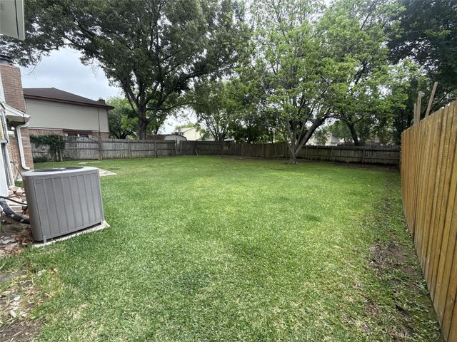 4907 Ripple Creek Drive, Baytown, TX 77521