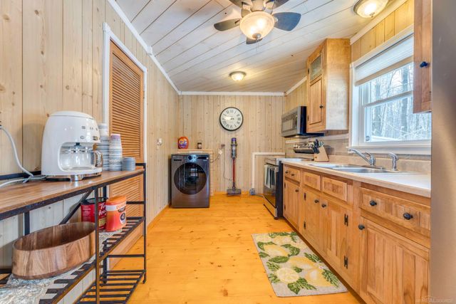 2675 N Ridge Road, Forester Twp, MI 48419