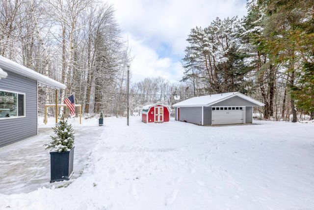 2675 N Ridge Road, Forester Twp, MI 48419