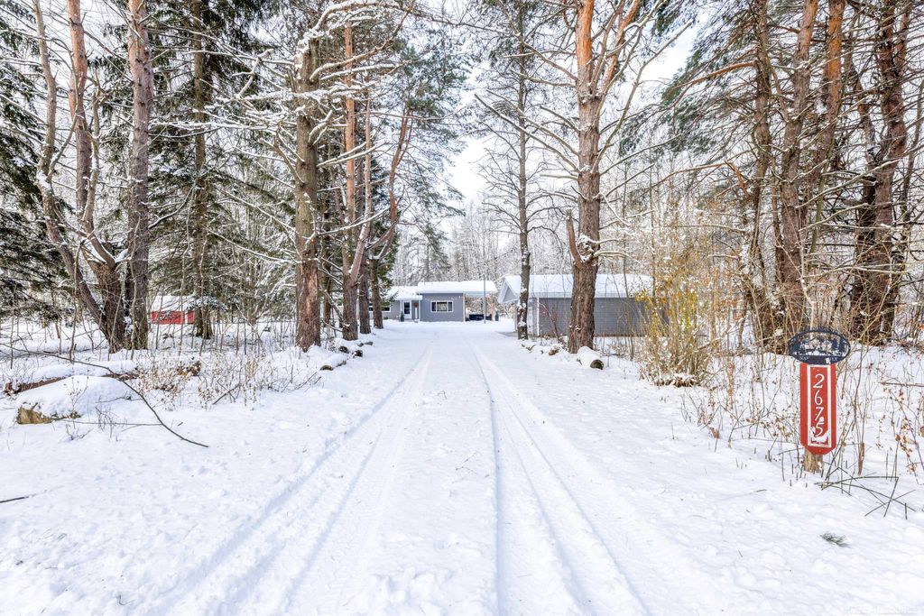 2675 N Ridge Road, Forester Twp, MI 48419