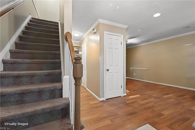 810 Nottaway DR, Chesapeake, VA 23320