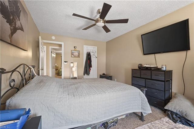 810 Nottaway DR, Chesapeake, VA 23320