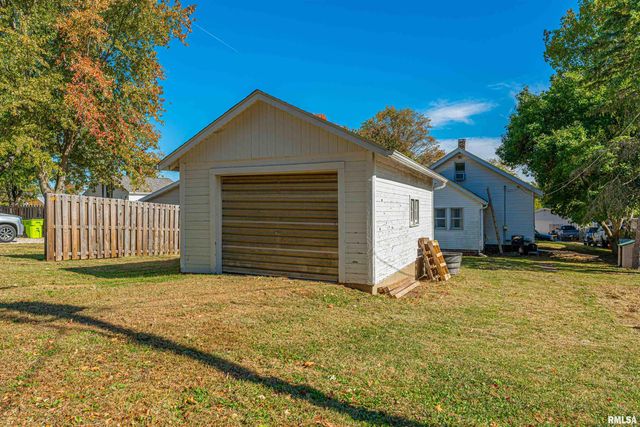 110 S GARDEN Street, Mt Pulaski, IL 62548