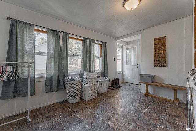 110 S GARDEN Street, Mt Pulaski, IL 62548